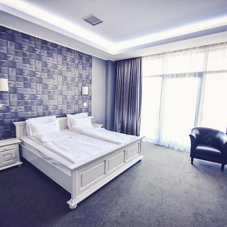 Hotel Spa Ice Resort Ghiroda Экстерьер фото