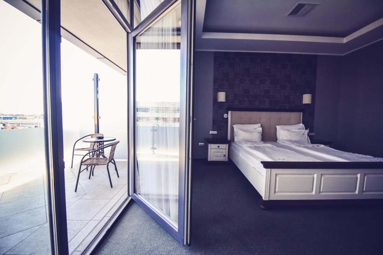 Hotel Spa Ice Resort Ghiroda Экстерьер фото