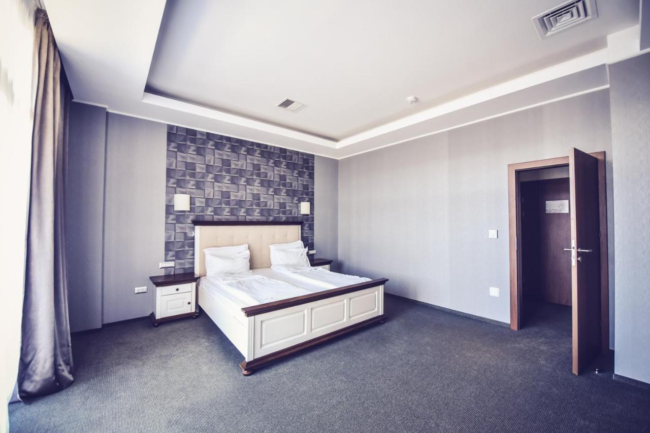 Hotel Spa Ice Resort Ghiroda Экстерьер фото